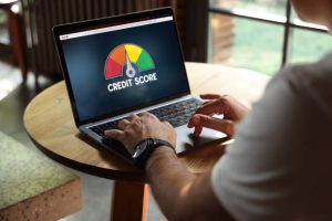 the role of credit score and credit history for apartment rentals