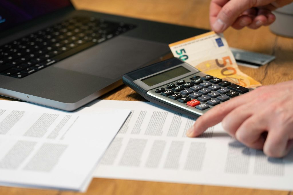 Credit repair specialist helping Uniondale resident remove collections and fix credit through verified dispute process